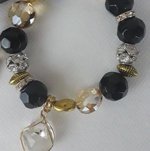Classy Hancrafted Black and Gold Stretch Bracelet